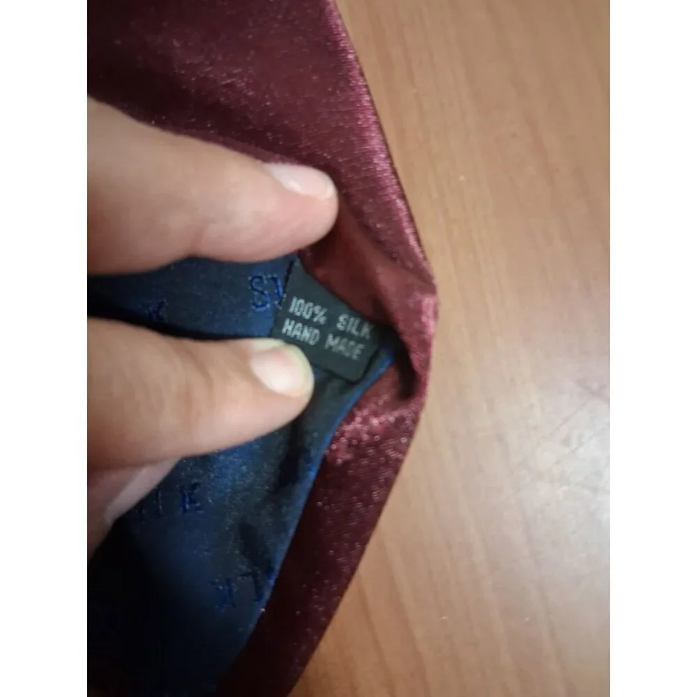 D. Berite Silk Tie Solid Red Men's